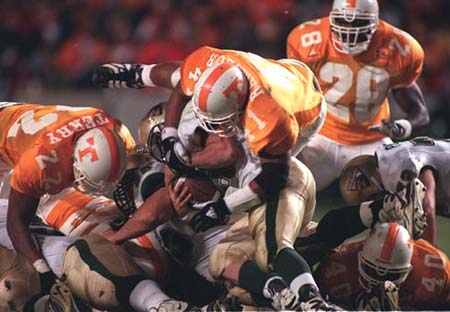 Freshman Chris Ramseur and friends sink Alabama-Birmingham (11/8/98).